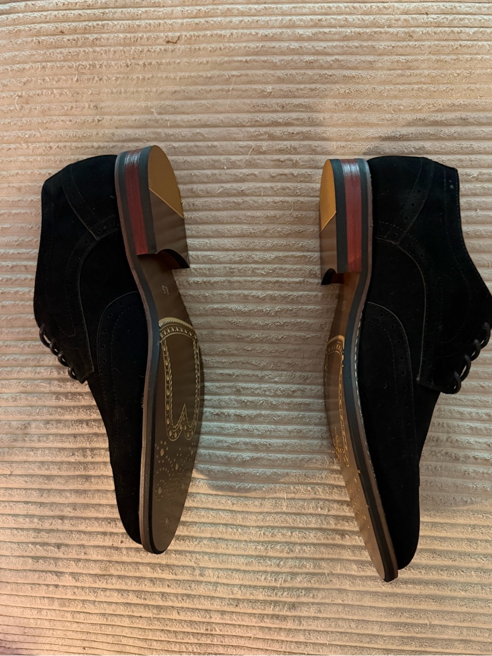 Offi Black Suede Derby Shoes with Contrasting Heel